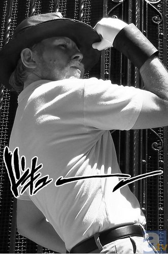 【雨燕直播】“老赖”限考公务员,那官员“老赖”呢?_时事政治_中公教育网(图4) 雨燕直播下载